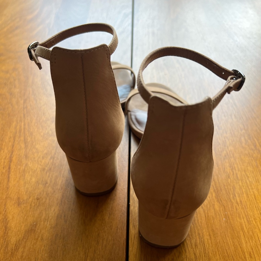 Steve Madden Nude Tan Block Heel Sandals - Picture 3 of 7